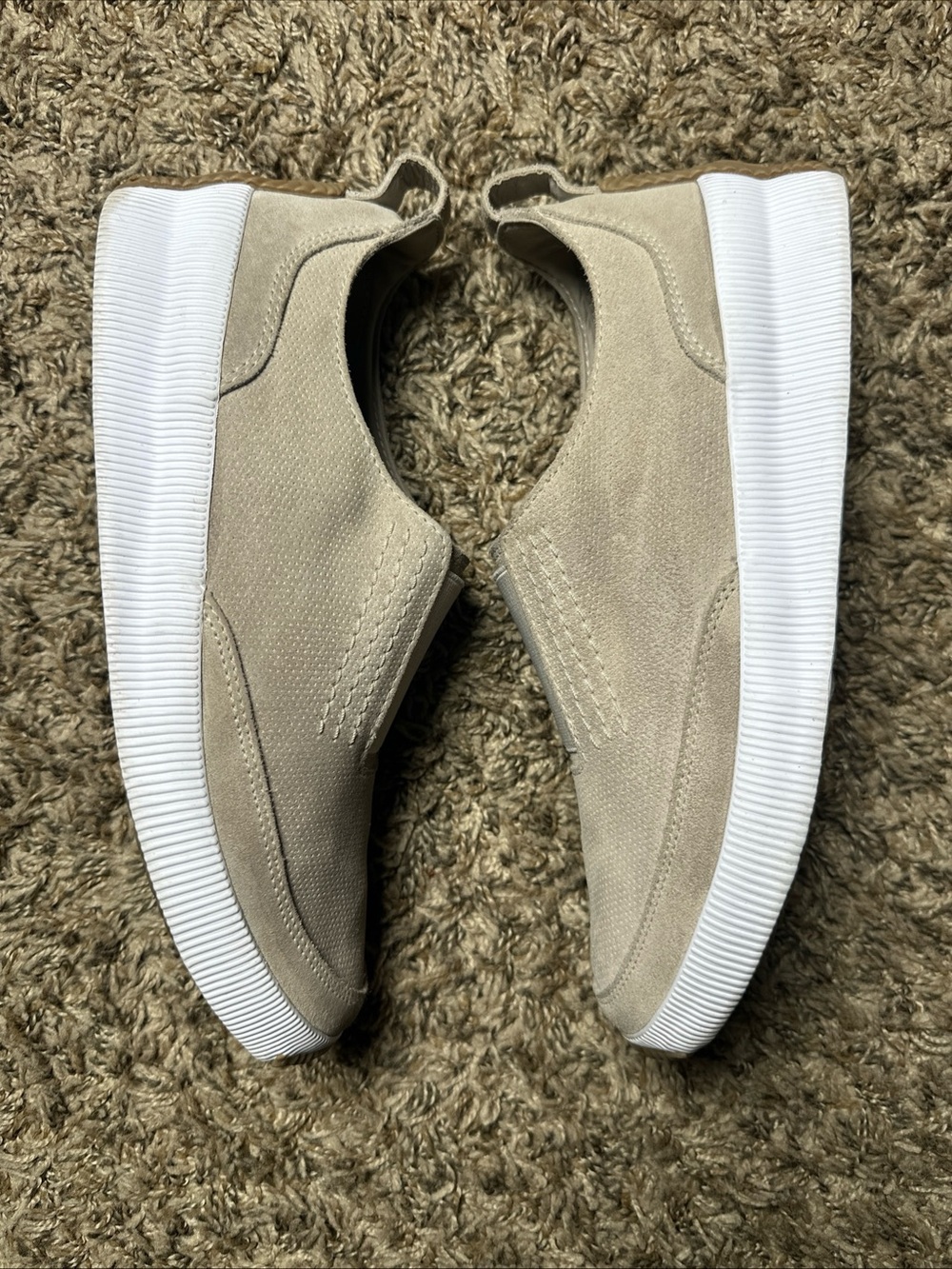 Sorel Out N About Slip On Suede Sneakers Beige Women’s Size 9.5